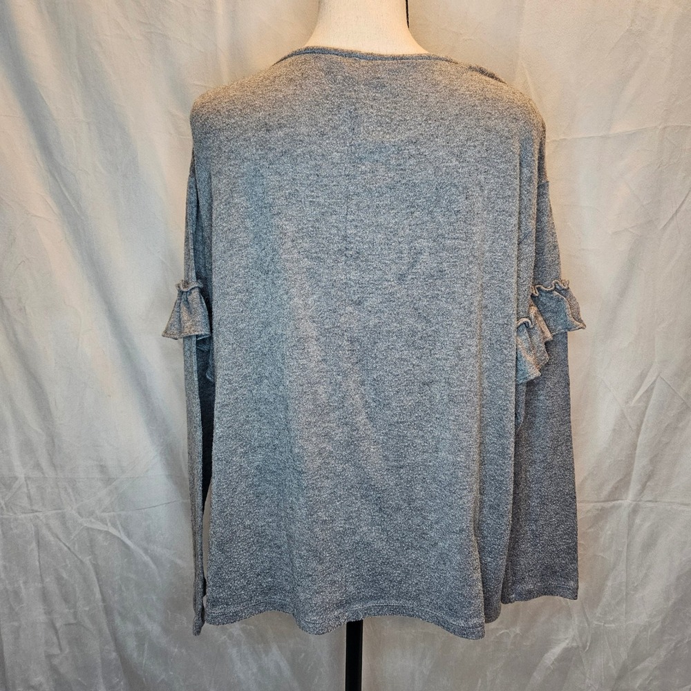 LOFT Outlet Large Ruffle Long Sleeve Gray Top‎ - Picture 7 of 7